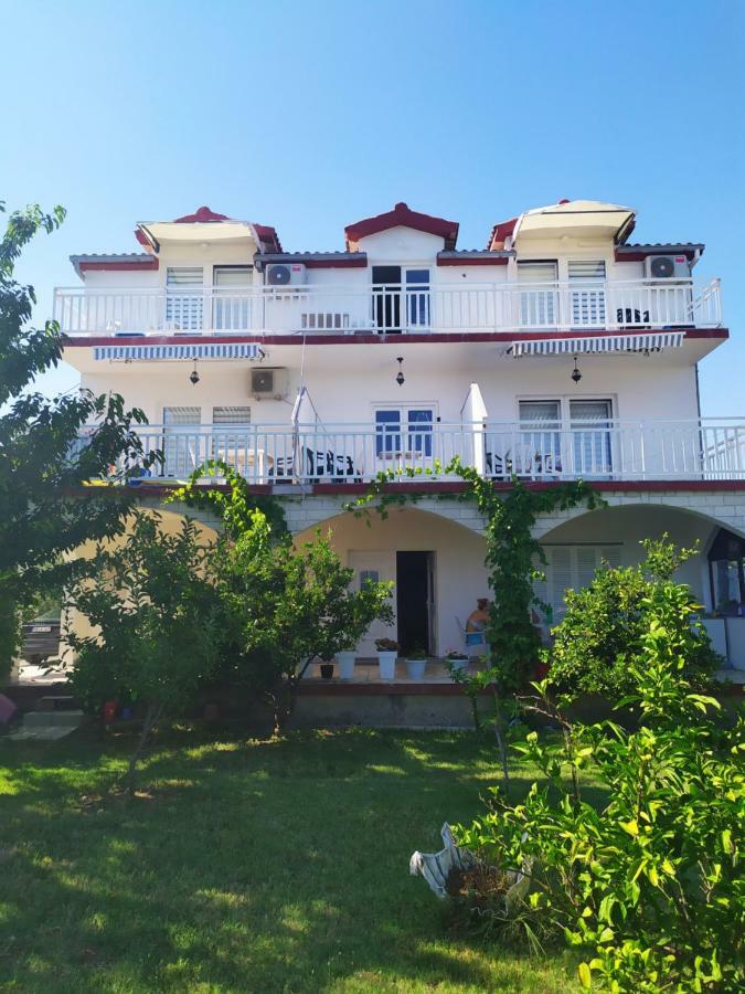 Apartmant Sucic Daire Kastela Dış mekan fotoğraf