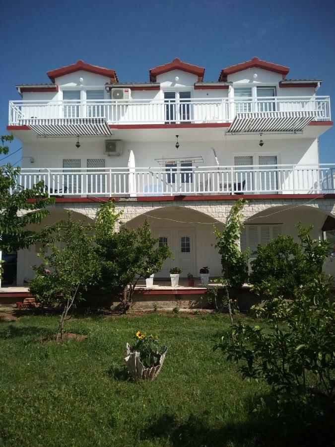 Apartmant Sucic Kastela Dış mekan fotoğraf