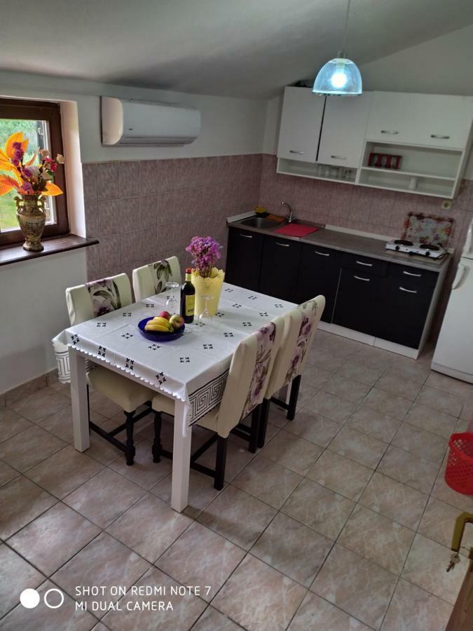 Apartmant Sucic Kastela Dış mekan fotoğraf