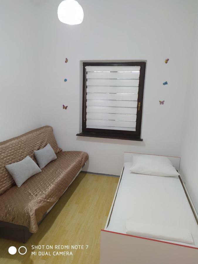 Apartmant Sucic Daire Kastela Dış mekan fotoğraf