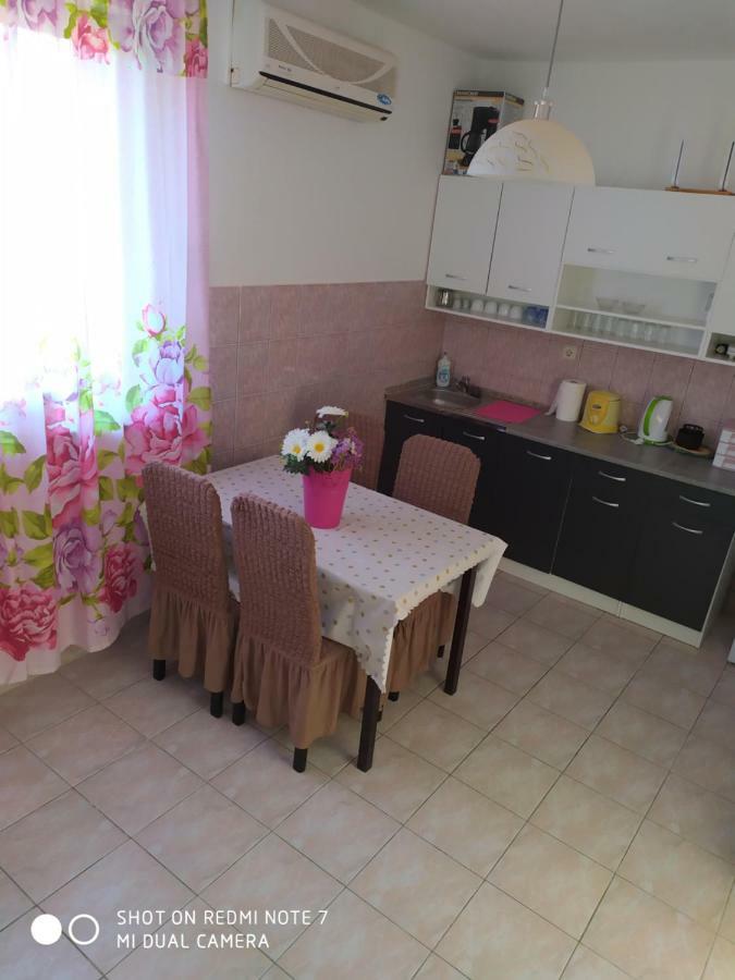 Apartmant Sucic Daire Kastela Dış mekan fotoğraf